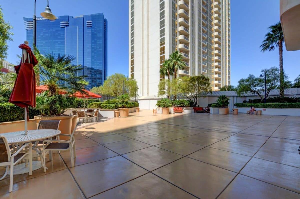 Mgm Signature-18-701 1Br2Ba Strip View Balcony Лас-Вегас Экстерьер фото